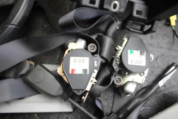 AIRBAG OPEL ASTRA J (TABLEAU DE BORD + VOLANT+ AIRBAG CEINTURES + CEINTURES AVANT + BOITIER AIRBAG) - Vue 4